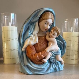 Blessed Mother Mary & Jesus Holiday Vintage Music Figurine